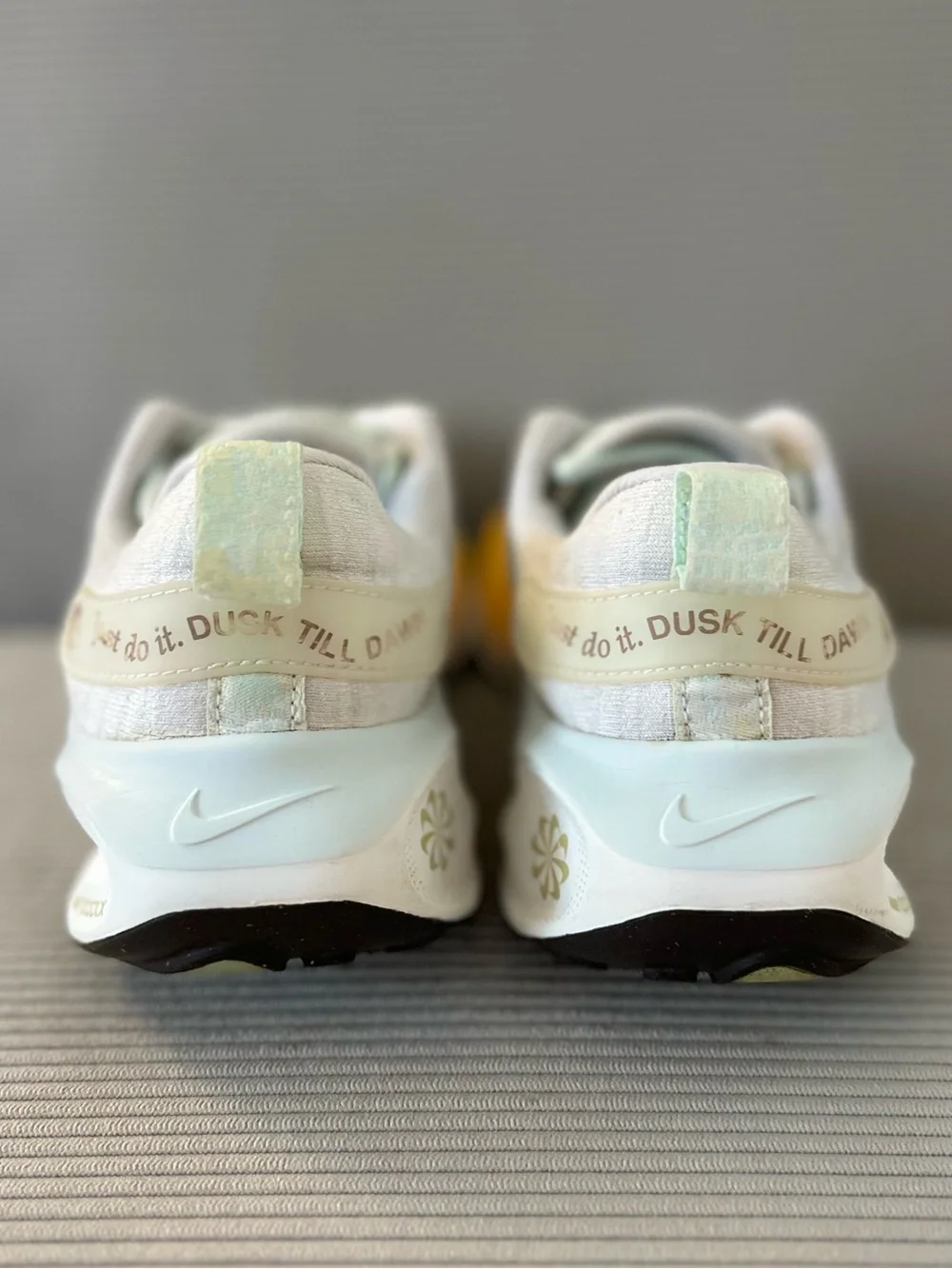Nike Women's ReactX Infinity Run 4  'White Vapor Green' size 8